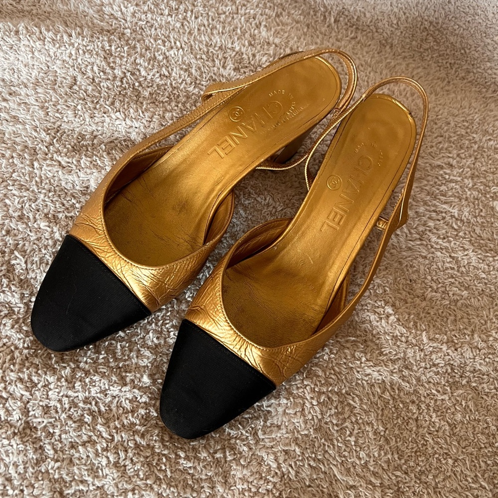 CHANEL slingback gold leather sandals CC interlocking logo cap toe black 6.5 7 - Picture 2 of 14
